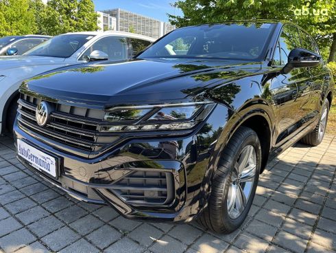 Volkswagen Touareg 2022 - фото 24