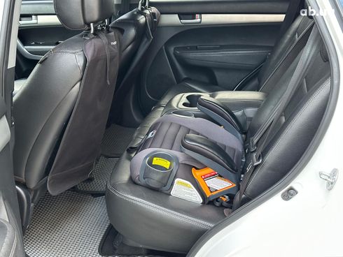 Kia Sorento 2011 белый - фото 50