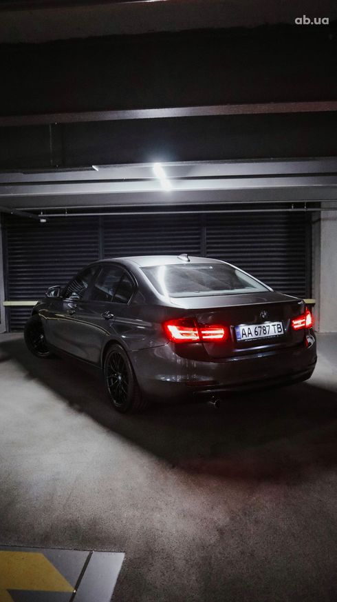 BMW 3 серия 2012 серый - фото 4