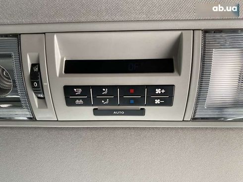 Volkswagen Caravelle 2013 - фото 26