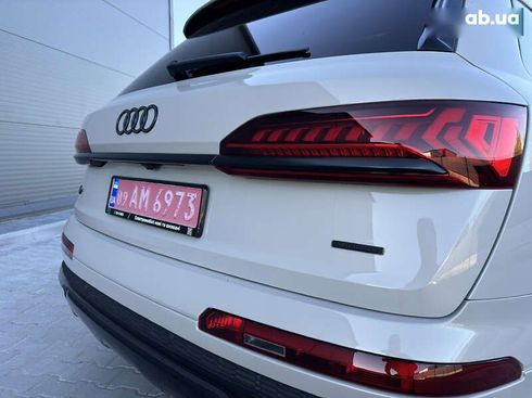 Audi Q7 2021 - фото 13