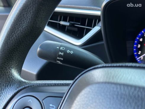 Toyota Corolla 2021 белый - фото 13