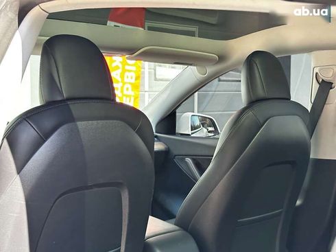 Tesla Model Y 2021 - фото 17