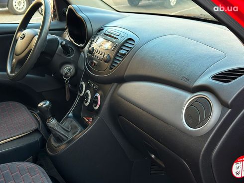 Hyundai i10 2009 красный - фото 22