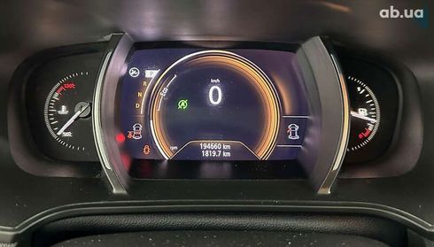 Renault Megane 2018 - фото 18