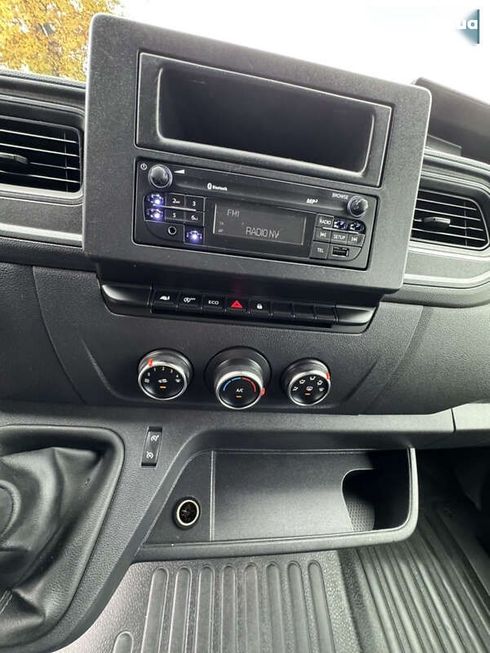 Renault Master 2020 - фото 19