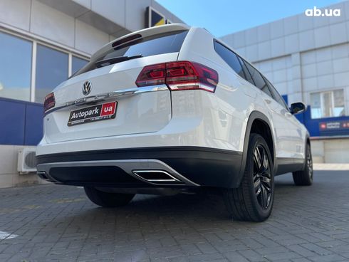 Volkswagen Atlas 2019 белый - фото 11