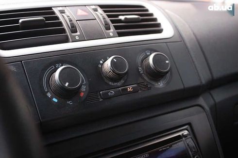 Skoda Fabia 2009 - фото 14