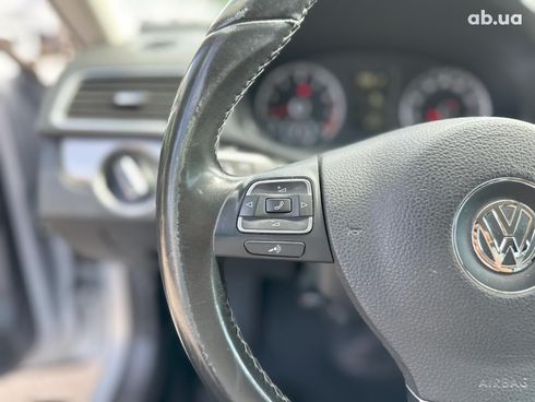 Volkswagen Passat 2014 серый - фото 20