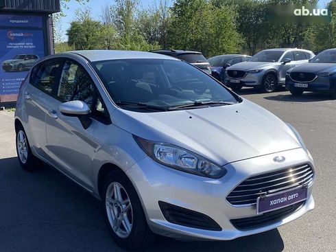 Ford Fiesta 2018 - фото 3