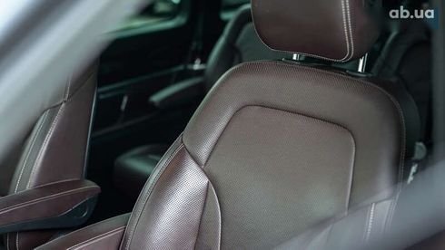 Mercedes-Benz V-Класс 2016 - фото 20