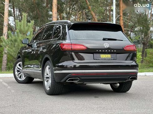 Volkswagen Touareg 2018 - фото 10