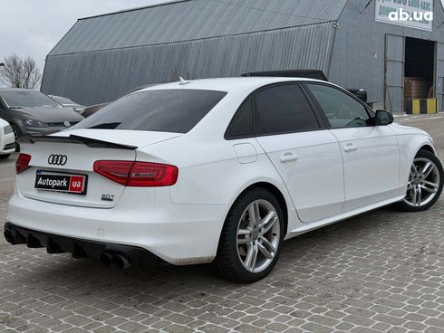 Audi A4 2015 белый - фото 11