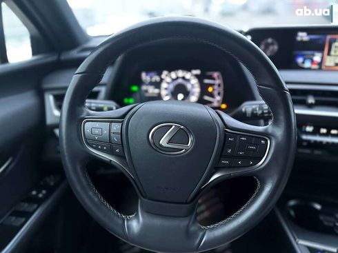 Lexus UX 2020 - фото 26