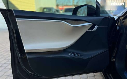 Tesla Model S 2018 - фото 11