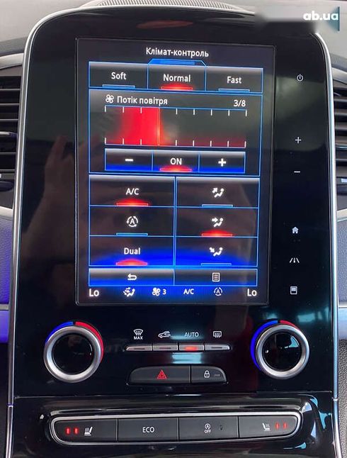 Renault Espace 2016 - фото 28