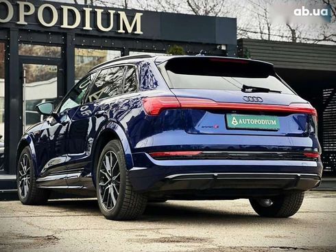 Audi e-tron S 2021 - фото 20