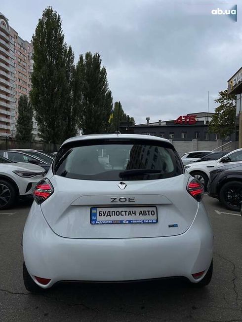 Renault Zoe 2021 - фото 10