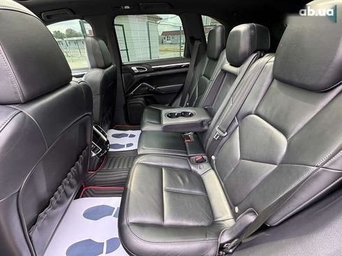 Porsche Cayenne 2012 - фото 30