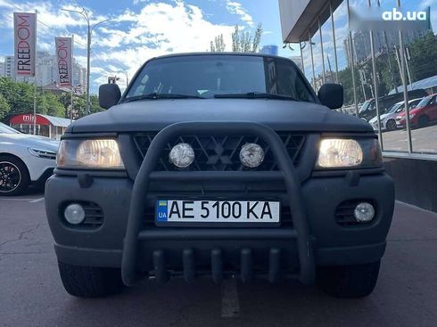 Mitsubishi Pajero Sport 2002 - фото 2