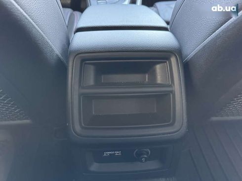 Audi A4 2020 - фото 12