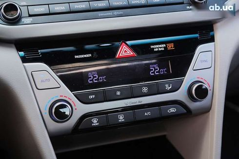 Hyundai Elantra 2018 - фото 20