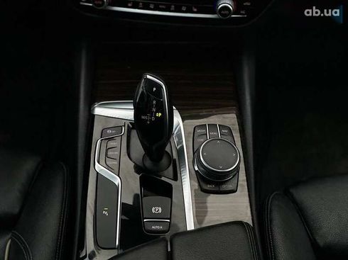 BMW 5 серия 2017 - фото 11