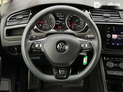 Volkswagen Touran 2018 - фото 29