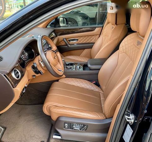 Bentley Bentayga 2017 - фото 24