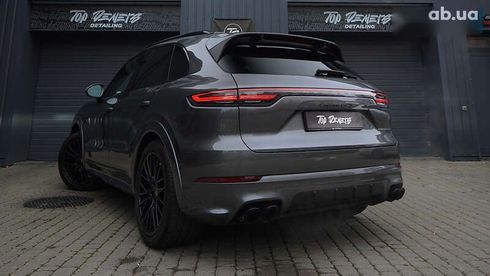 Porsche Cayenne 2022 - фото 25