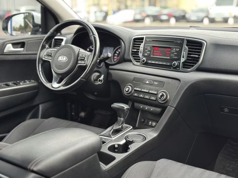 Kia Sportage 2016 белый - фото 11