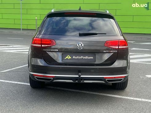 Volkswagen passat alltrack 2017 - фото 8