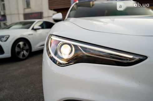 Alfa Romeo Stelvio 2020 - фото 9