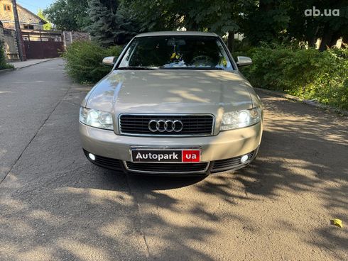 Audi A4 2001 бежевый - фото 2