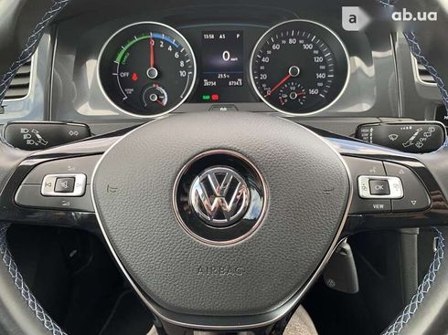 Volkswagen e-Golf 2020 - фото 23