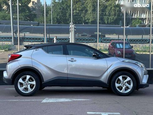 Toyota C-HR 2018 - фото 8