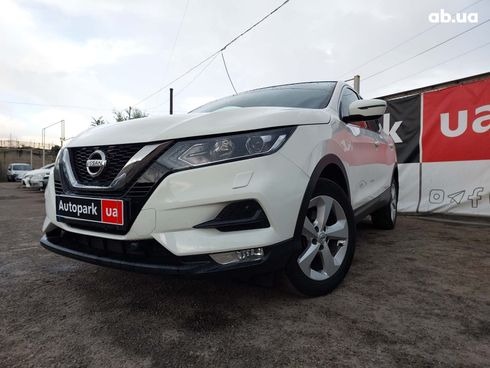 Nissan Qashqai 2018 белый - фото 2