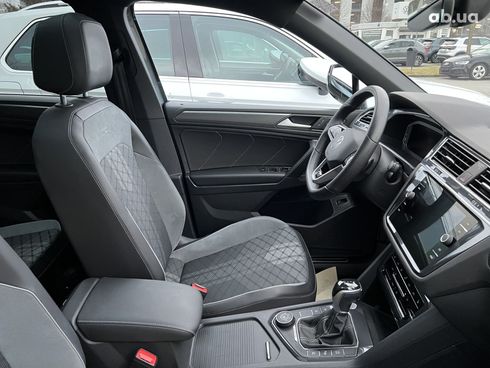 Volkswagen Tiguan Allspace 2022 - фото 25