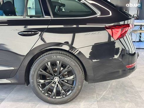 Skoda Octavia 2021 - фото 11
