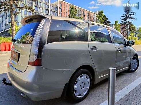Mitsubishi Grandis 2007 - фото 16