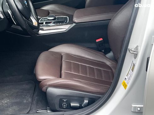 BMW 3 серия 2019 белый - фото 21