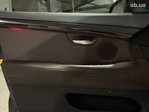 BMW 5 серия 2015 - фото 21