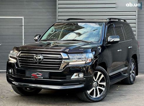 Toyota Land Cruiser 2018 - фото 2