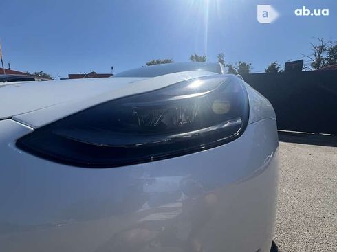 Tesla Model 3 2021 - фото 7