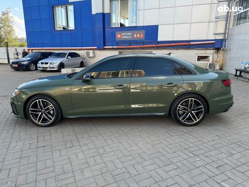 Audi A4 2023 зеленый - фото 9