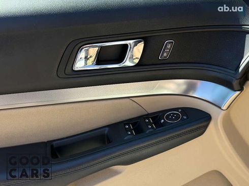 Ford Explorer 2017 - фото 14