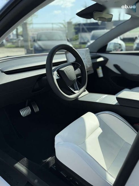 Tesla Model 3 2024 - фото 20