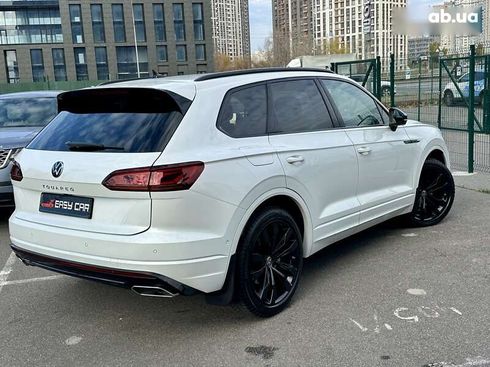 Volkswagen Touareg 2023 - фото 10