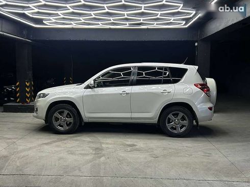 Toyota RAV4 2012 - фото 4