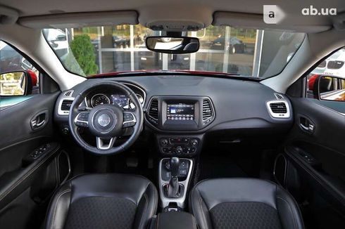 Jeep Compass 2018 - фото 11